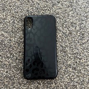 iPhone XR, Loopy phone case